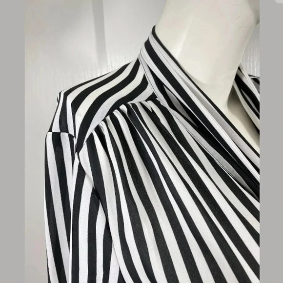 NWT Worthington Stripped Tie Neck Shirt Blouse Top size small long sleeve - Picture 4 of 7